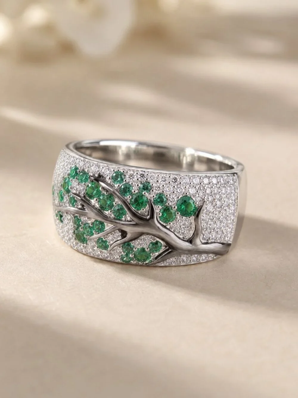Emerald Tree of Life Silver Tone Statement Ring Size 7 NWT